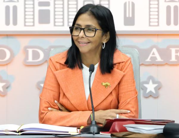 Delcy anunció reestructuración