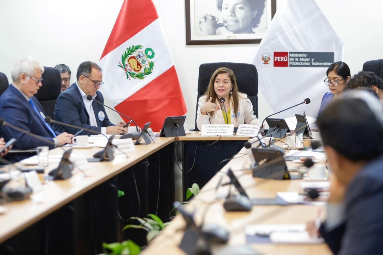 MIMP impulsa la aprobación de la Estrategia “Mujer STEM” para ampliar oportunidades y fortalecer la autonomía económica de las mujeres