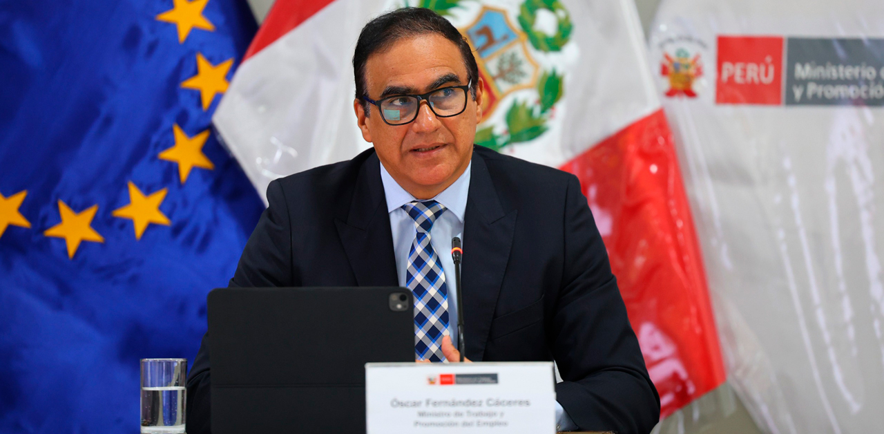 Óscar Fernández: Gobierno autoriza viaje del ministro de Trabajo a Suiza y España del 7 al 17 de junio