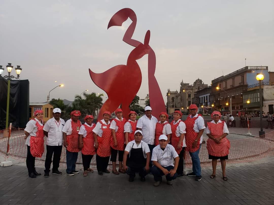 Alameda Chabuca Granda: Vendedoras de potajes tipicos denuncian caída de hasta 70% en sus ventas, tras desalojo
