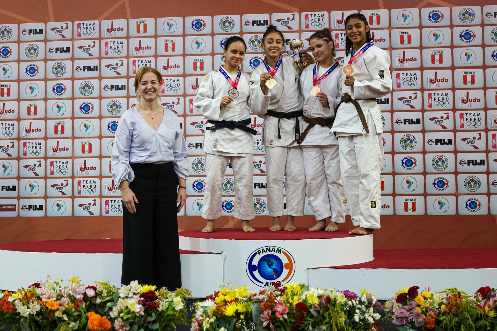 ¡Judocas Peruanos Conquistaron 73 Medallas En Los Panamericanos Y Sudamericanos De Judo Tour Lima 2026!