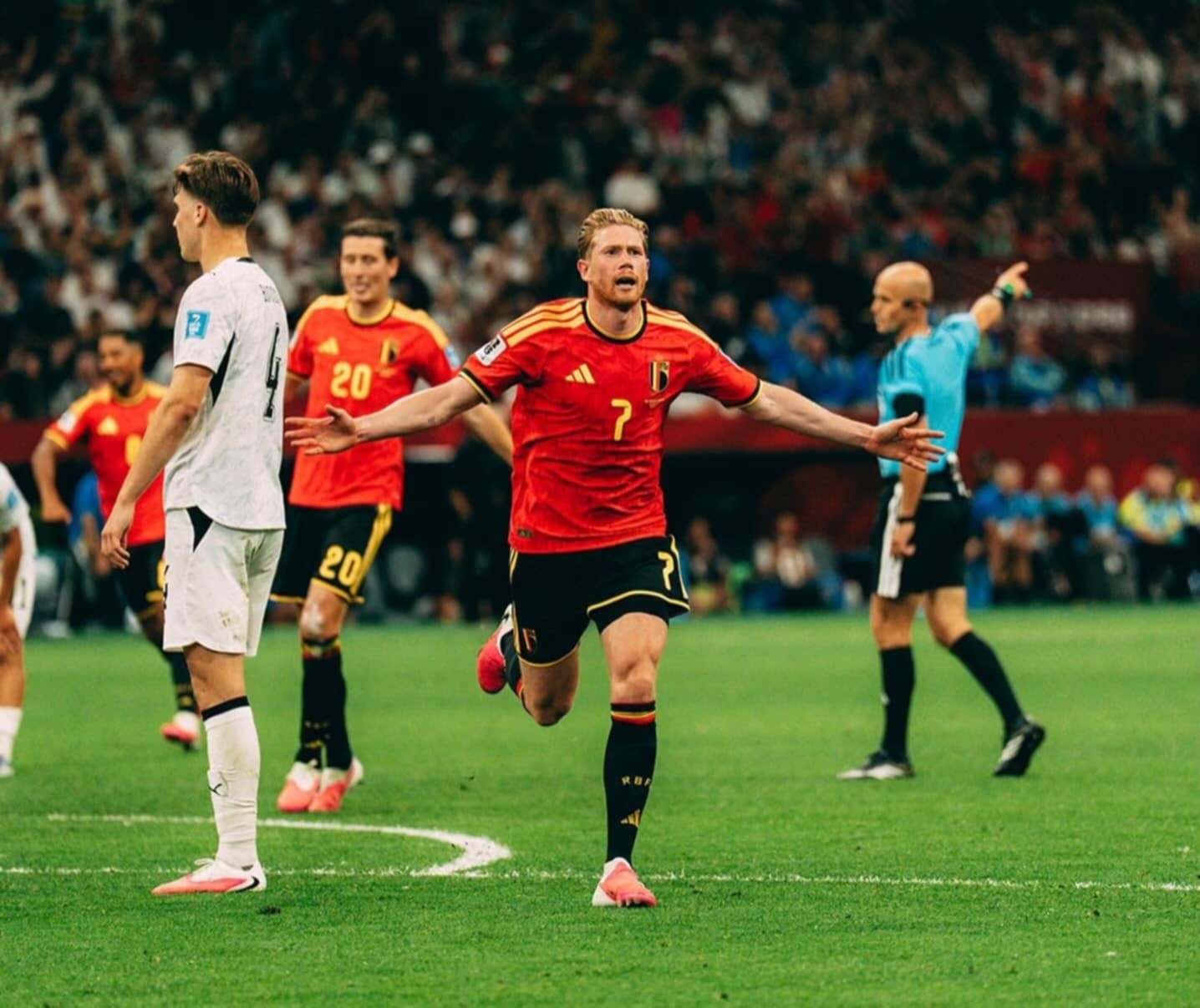 Bélgica goleó a Nueva Zelanda por 5-1 y clasificó a la siguiente ronda del Mundial