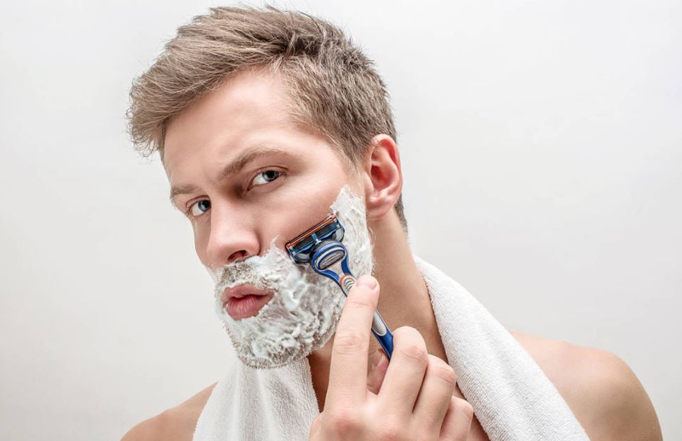 6 consejos para afeitarte rápido y perfecto