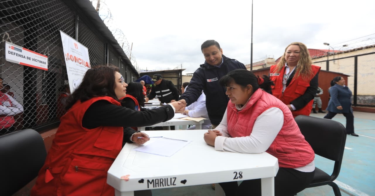 Ministro de Justicia supervisa cuatro penales de Junín y resalta el programa “Justicia Móvil” para acercar la defensa pública a internas