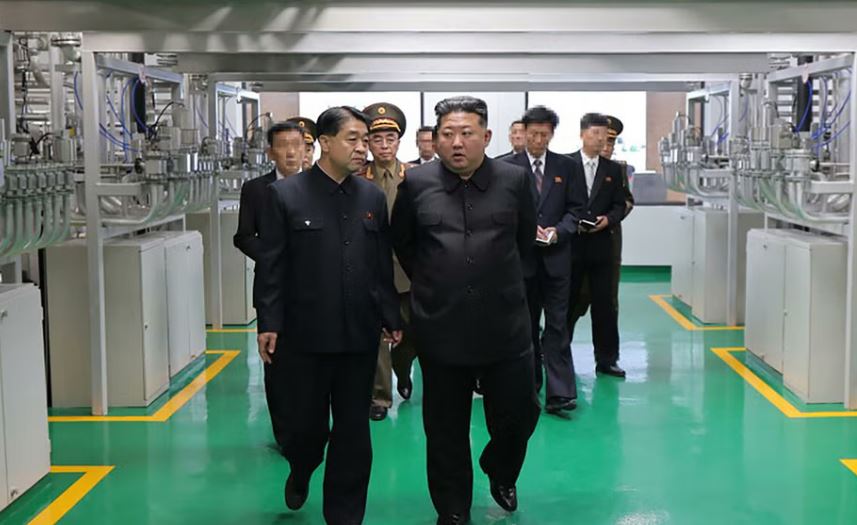 Kim Jong-un vio planta nuclear