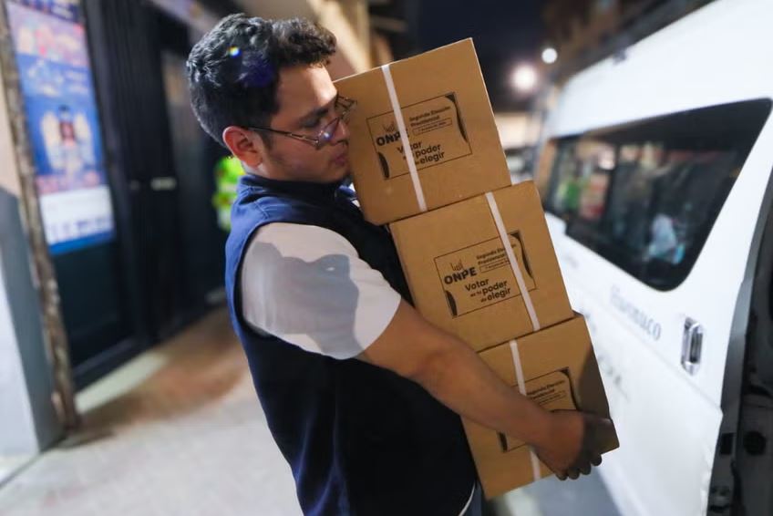 Ministerio Público checa el traslado de material electoral