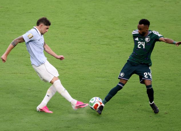 Uruguay le rascó empate a Arabia