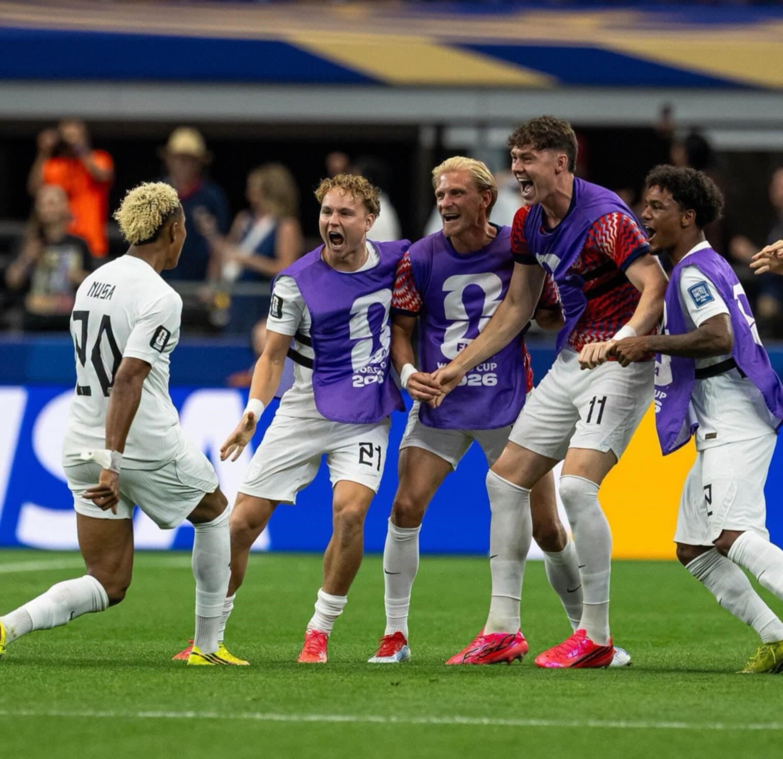 Noruega pasó a octavos de final tras vencer a Costa de Marfil 2-1 y se medirá contra Brasil