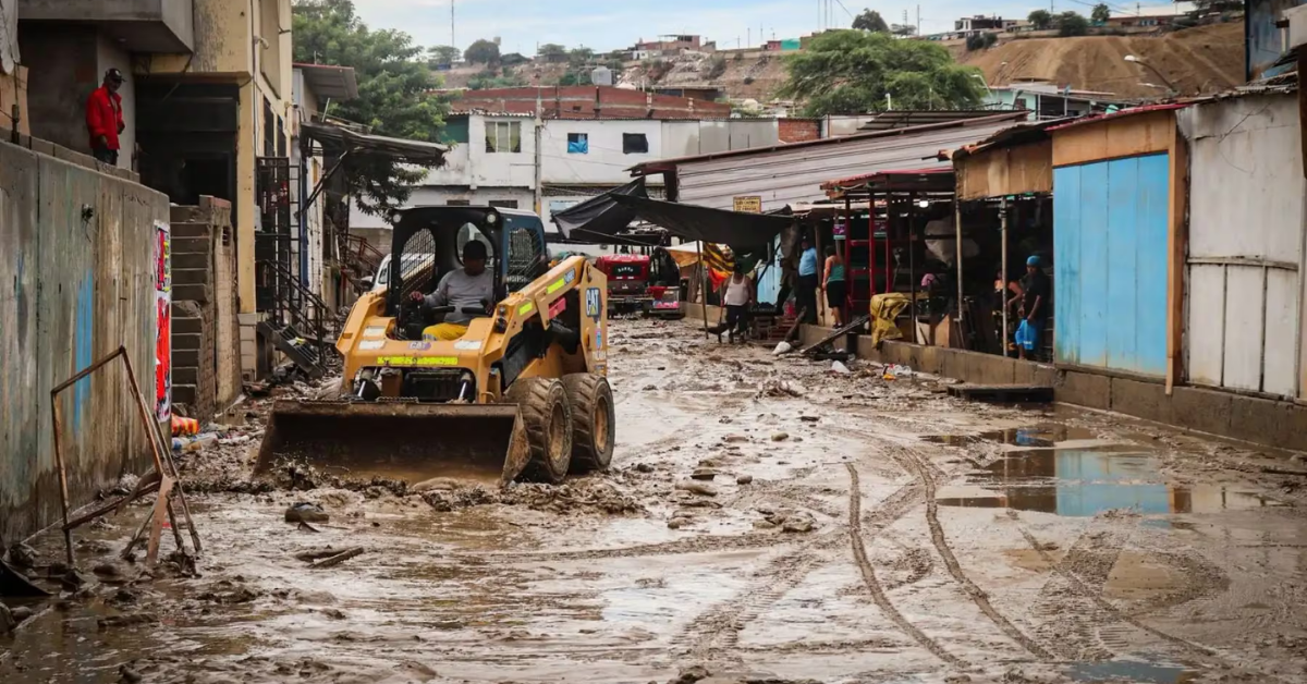 Gobierno amplía estado de emergencia por 60 días en 246 distritos de 14 regiones ante peligro por lluvias intensas