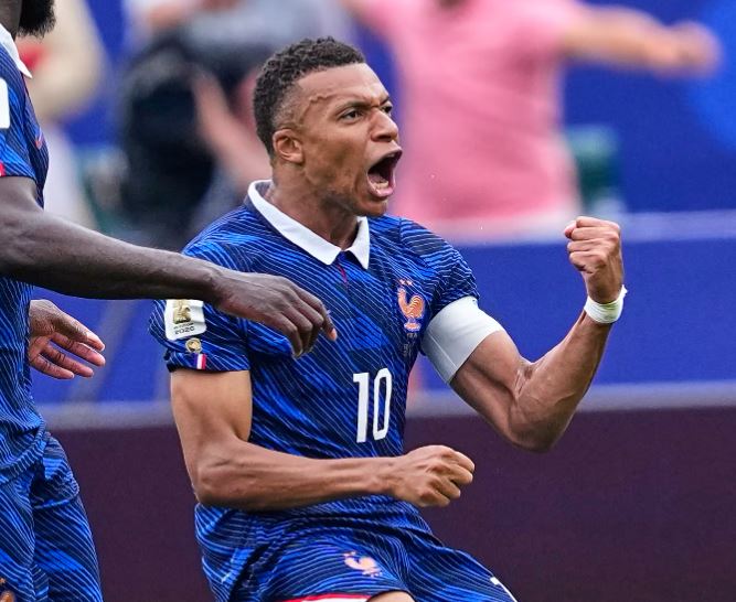 Mbappé busca más goles hoy ante Suecia
