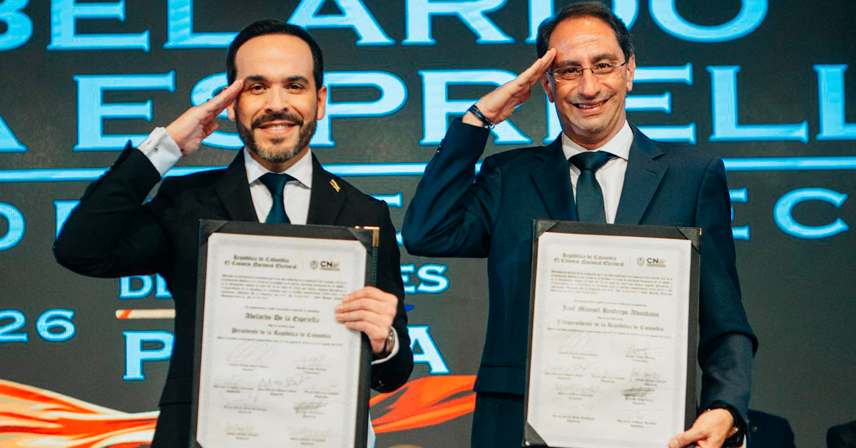 Abelardo De La Espriella recibió credenciales como nuevo presidente de Colombia
