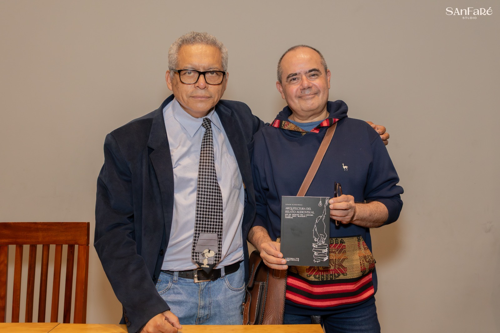 Eduardo Adrianzén y  Alberto Rayo presentaron «Arquitectura del Relato Audiovisual»