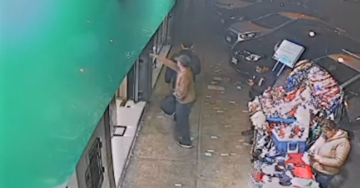 Terror en Los Olivos: Sujetos disparan contra frontis de local "Fritz Sport" hiriendo de gravedad a vigilante