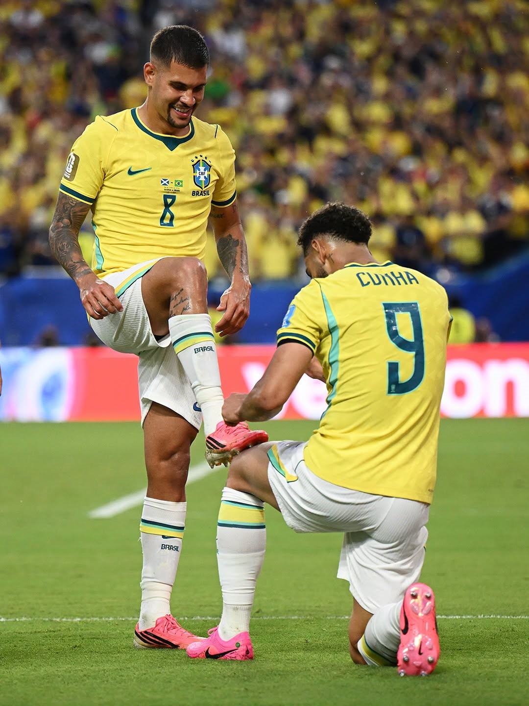 Brasil goleó a Escocia 3-0 y pasó a la siguiente ronda como líder del Grupo «C»