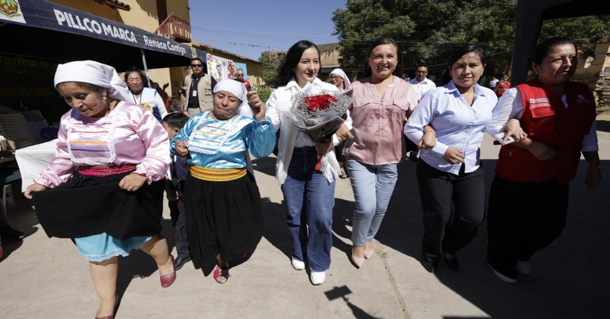 Ministra Edith Pariona inauguró nuevo Centro Emergencia Mujer y Familia en Huánuco