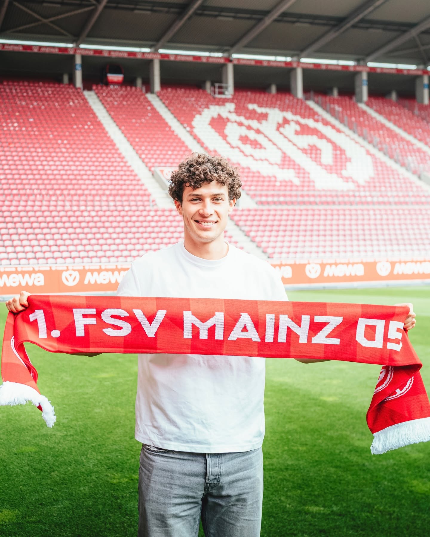 Fabio Gruber es nuevo jugador del Mainz 05 y jugará la Bundesliga Alemana 2026-2027