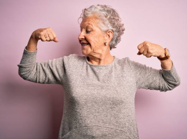 Así evitas que tu sistema inmunitario se debilite si tienes 60 años de edad