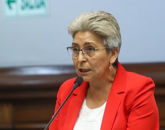 Procuraduría va contra exasesores de María Agüero