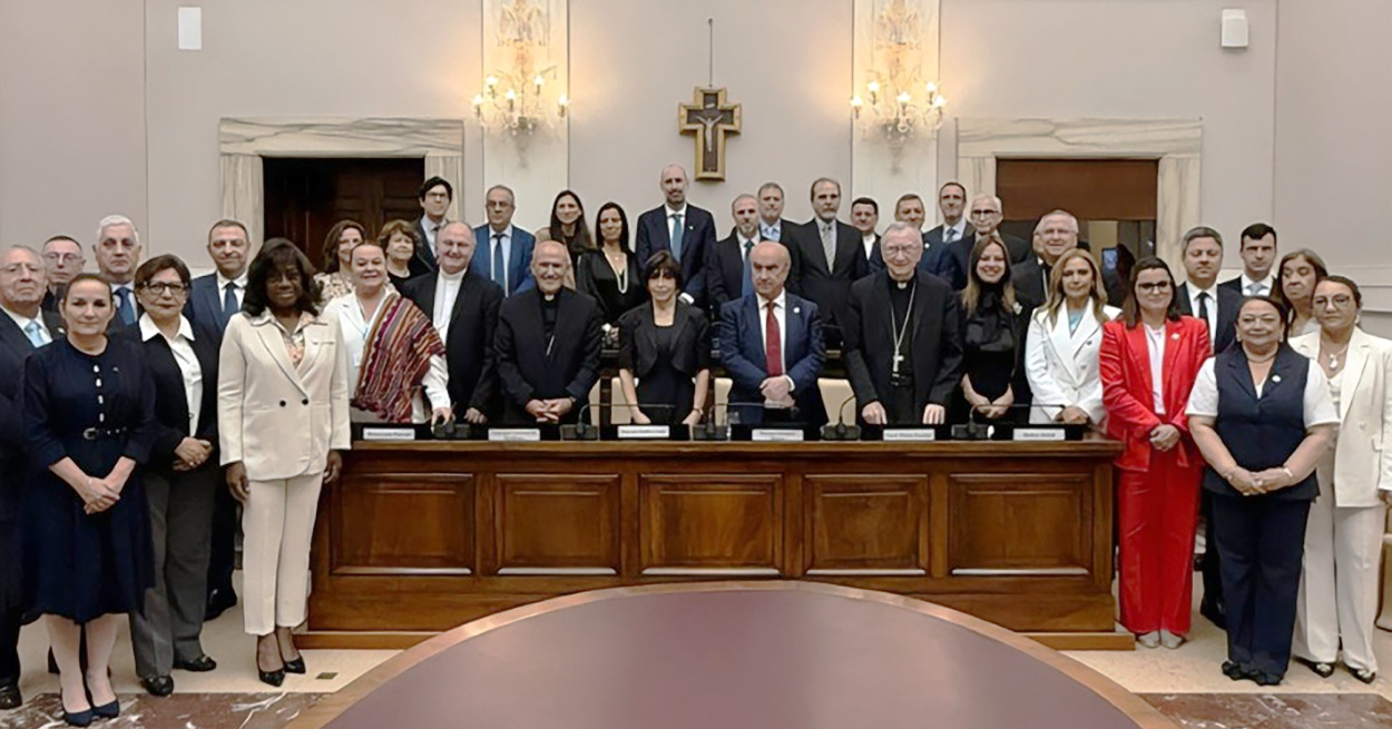 Ministra de Educación destaca la educación inclusiva y el uso responsable de la tecnología en encuentro iberoamericano