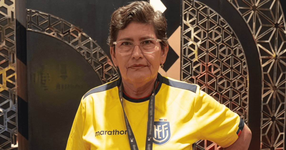 Una mujer ganó un premio que le permite viajar de por vida a los mundiales: ¿Está presente en la Copa del Mundo 2026?