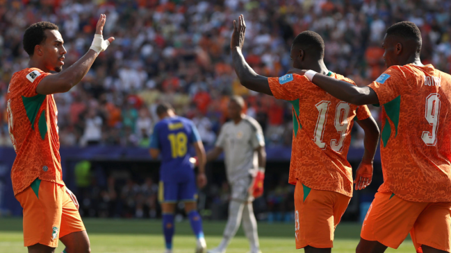 Costa de Marfil venció a Curazao 2-0 y avanzó de ronda por primera vez en el Mundial