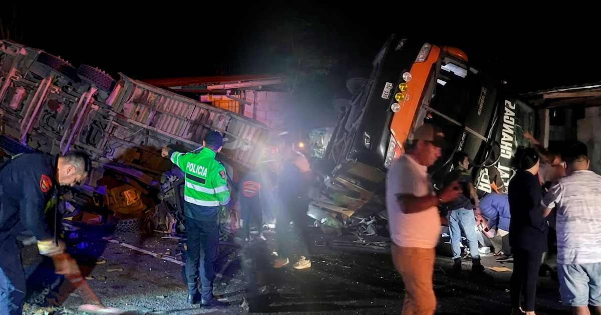 Tragedia en Huánuco: Despiste de bus interprovincial dejó al menos 11 muertos y más de 15 heridos