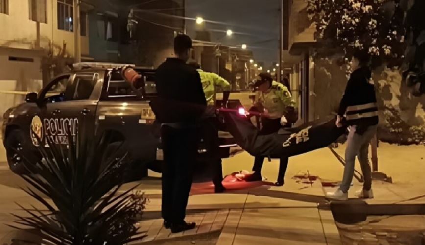 Mata a mujer y se arroja de azotea