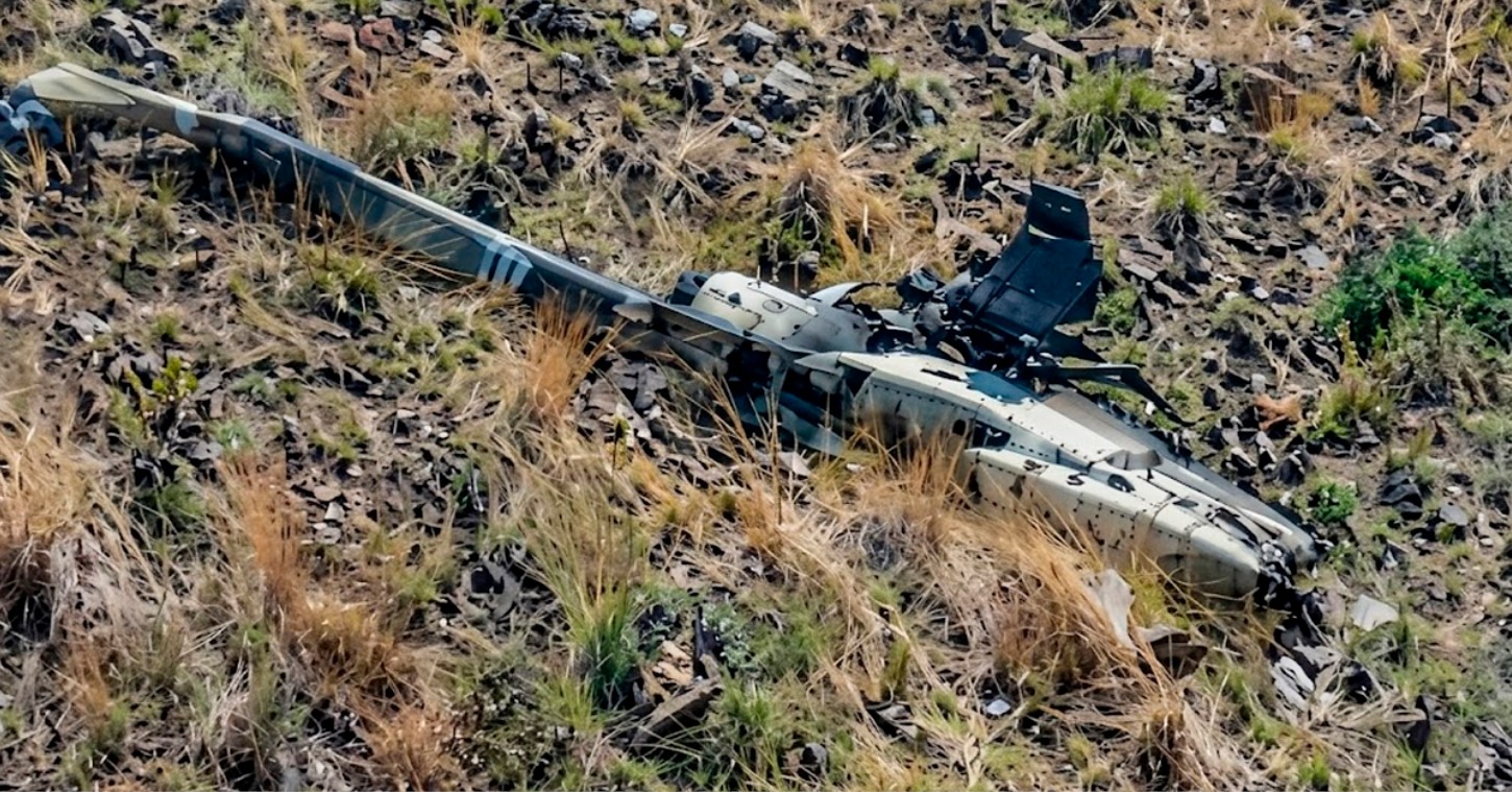 Tragedia aérea: Avioneta militar cae en Cochabamba dejando de saldo seis fallecidos