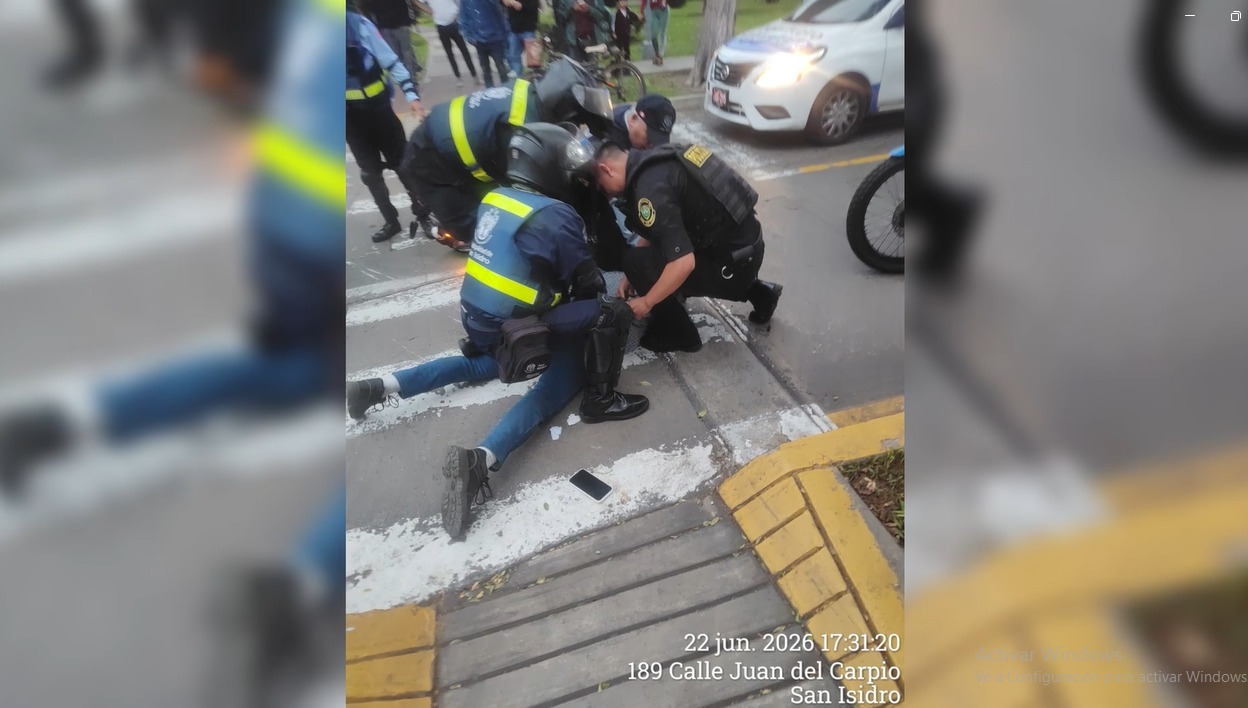 Sereno de San Isidro persigue y captura a ladrón que arrebató celular de alta gama a transeúnte