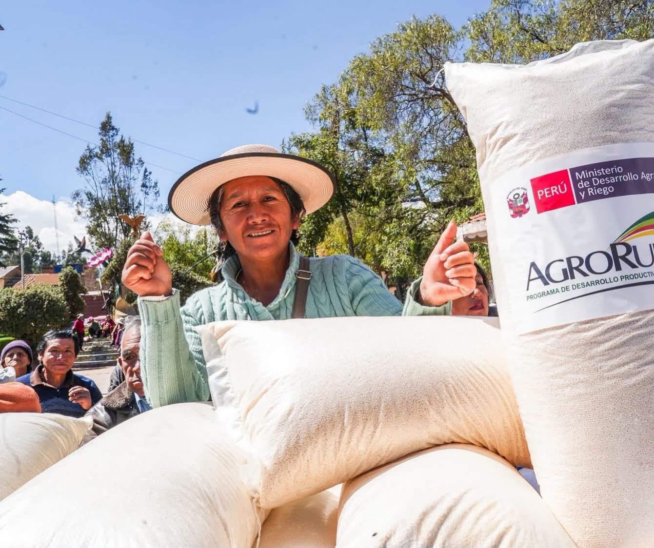 Gobierno impulsa el agro en Junín con 117 toneladas de fertilizantes y alta tecnología genética ganadera