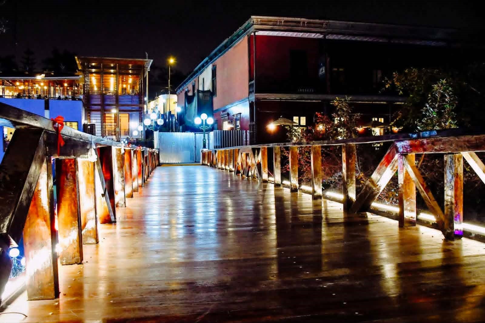 UICET presenta avance de obra del Puente de los Suspiros al 90% y su nueva iluminación LED