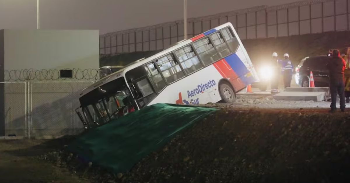 Callao: Bus de Aerodirecto se despista en ingreso al Aeropuerto Internacional Jorge Chávez
