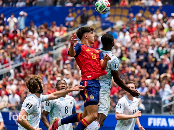¡GOLEADA ROJA!