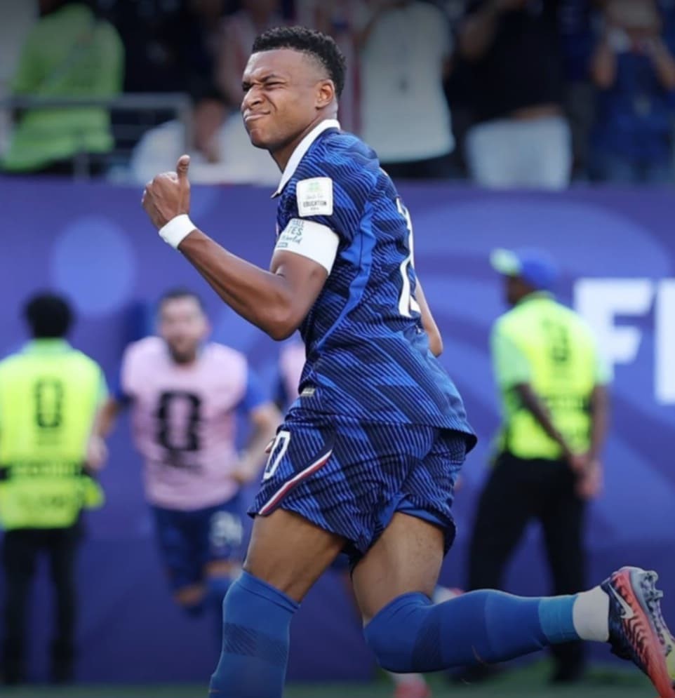 Francia derrotó a Paraguay 1-0 con gol de penal de Mbappé y en cuartos se medirá con Marruecos