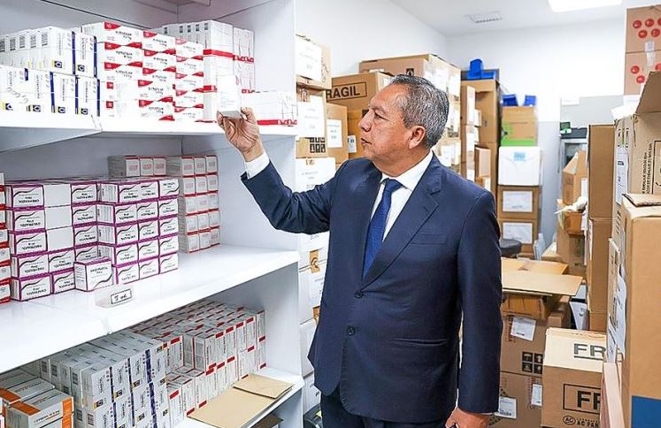 EsSalud niega falta de medicamentos