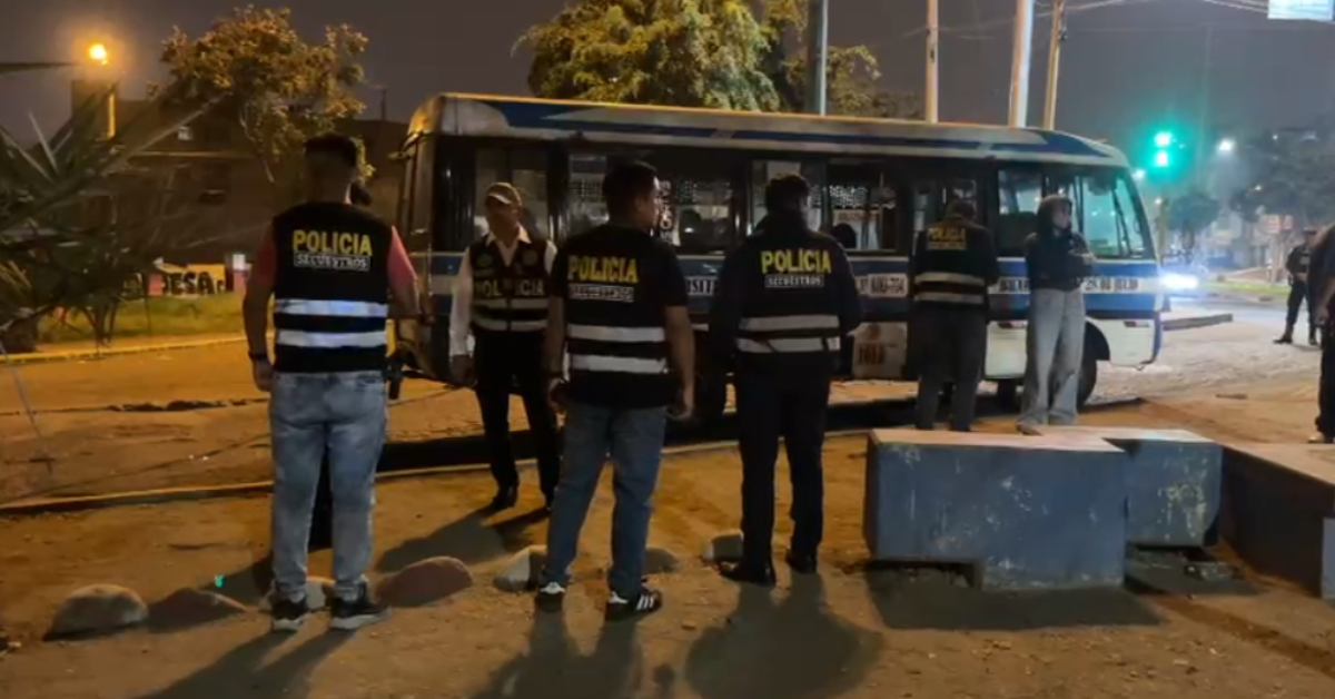 Carabayllo: Atacan a balazos bus de 'Translima' con pasajeros y dejan al chofer al borde de la muerte