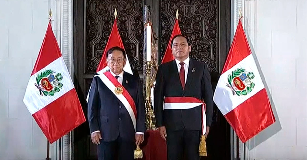 Flavio Cruz juró como nuevo ministro de Trabajo tras la renuncia de Freddy Solano