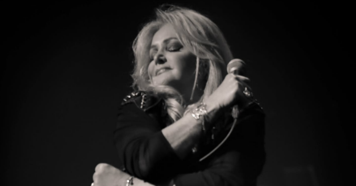 Muere Bonnie Tyler a los 75 años: Su legado musical y éxitos que marcaron generaciones