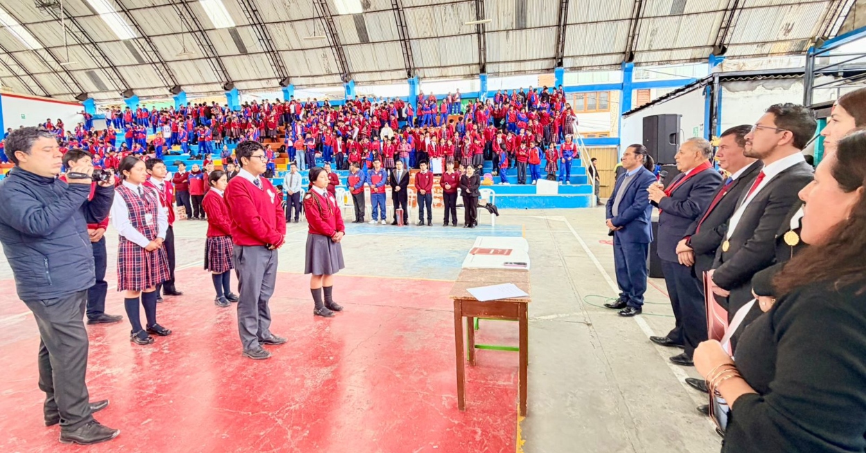 Cajabamba: juramentan a jueces de paz escolar de la institución educativa “José Gálvez»