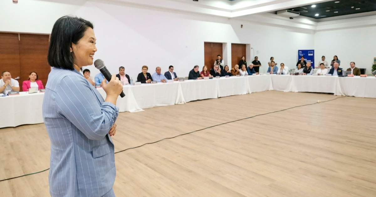Keiko Fujimori sostuvo reunión con los diputados y senadores electos de Fuerza Popular en jornada de inducción en Asia