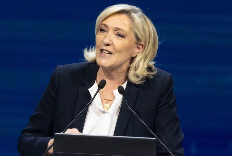 Le Pen favorita en Francia