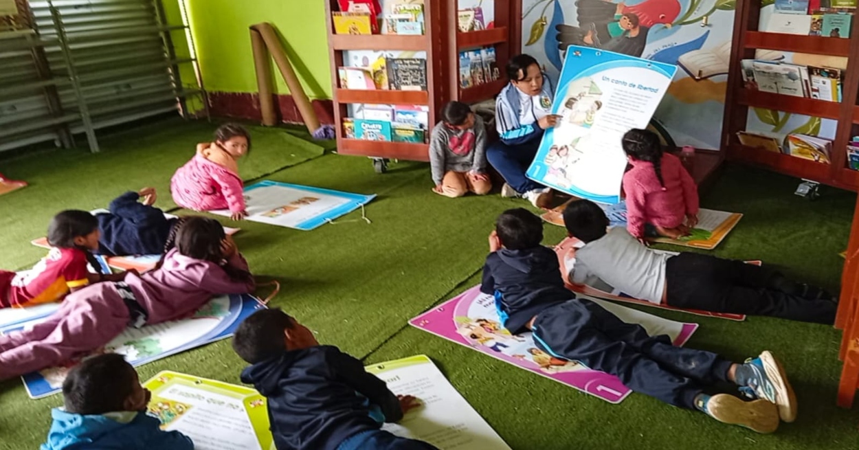 Minedu: la maestra que enseña en quechua y transforma vidas en los andes de Apurímac