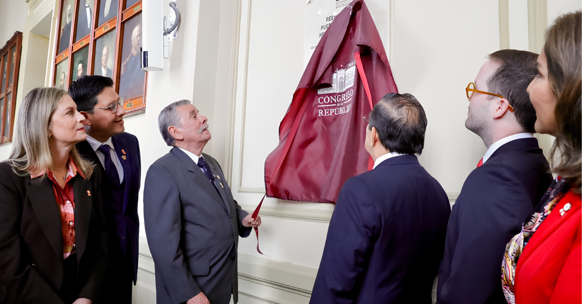 Presidente del Congreso inaugura Hemiciclo del Senado: así luce el histórico recinto tras 34 años
