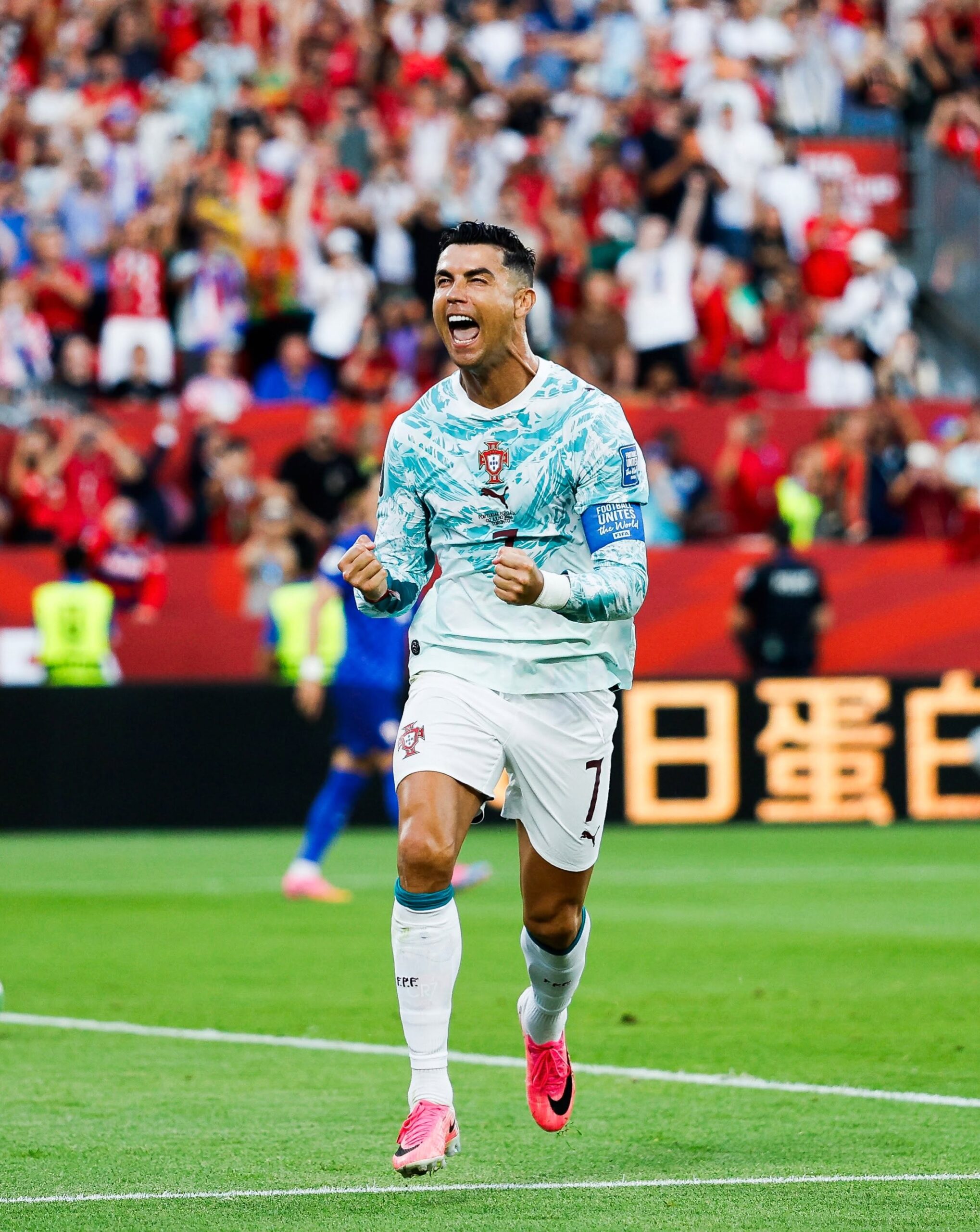 Portugal venció a Croacia 2-1 de forma dramática y pasó a octavos de final donde se mide con España