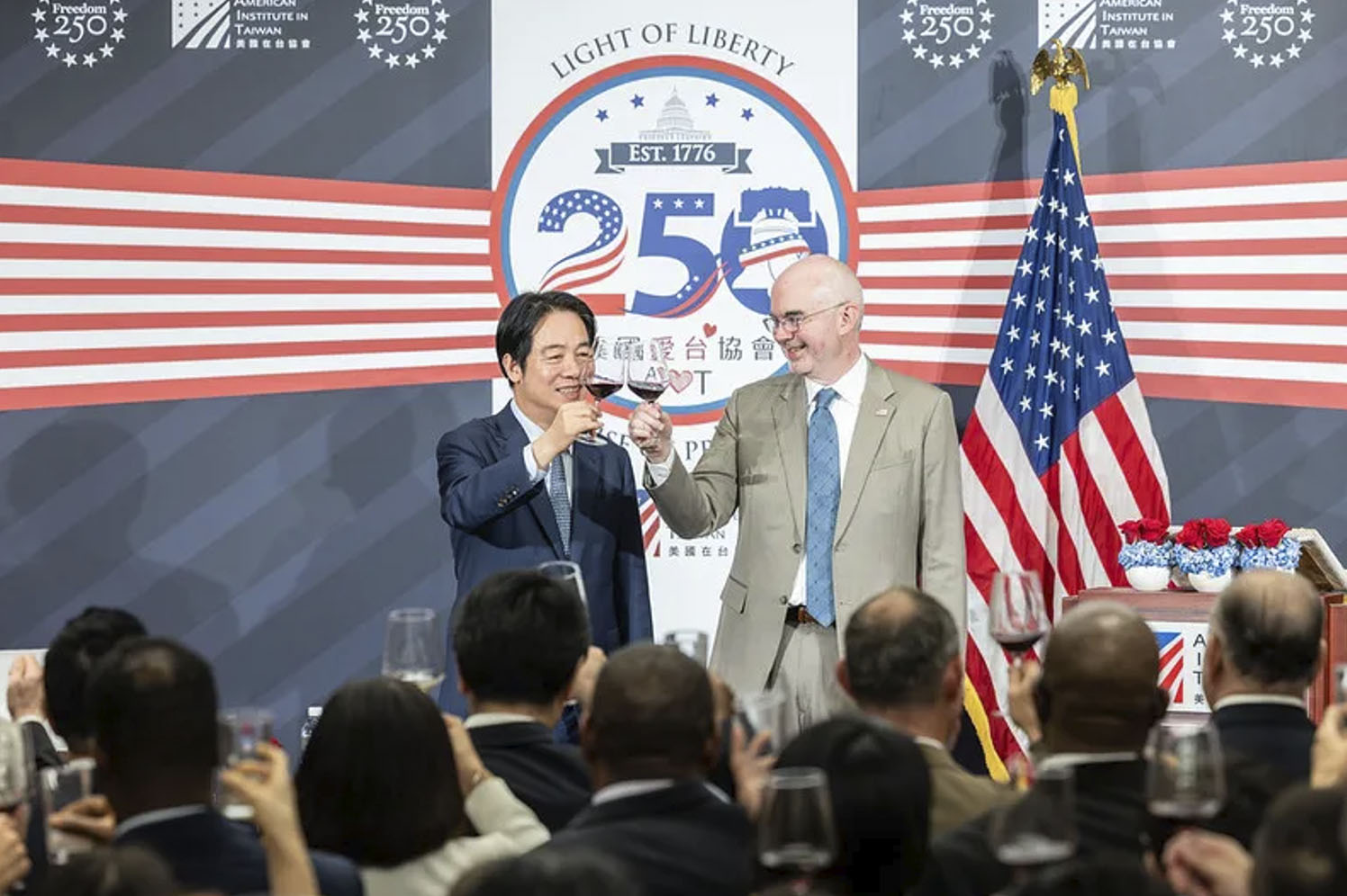 El presidente Lai asiste a una recepción para conmemorar el 250.º aniversario de la fundación de Estados Unidos